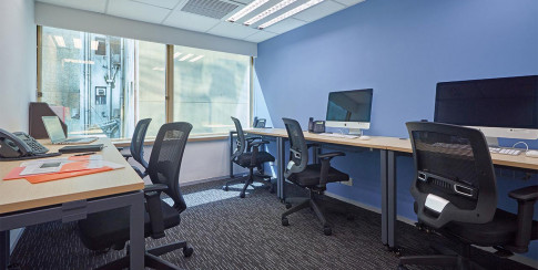 Office: 136 Des Voeux Road Central, Des Voeux Rd W