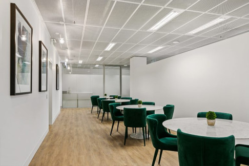 Office: King Street, 14/77 King Street, Sydney, 2000
