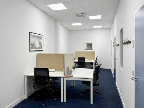 Office: 148 Rue de Bellain, Douai, 59500