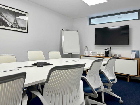 Office: 148 Rue de Bellain, Douai, 59500