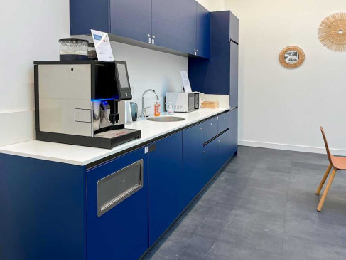 Office: 148 Rue de Bellain, Douai, 59500