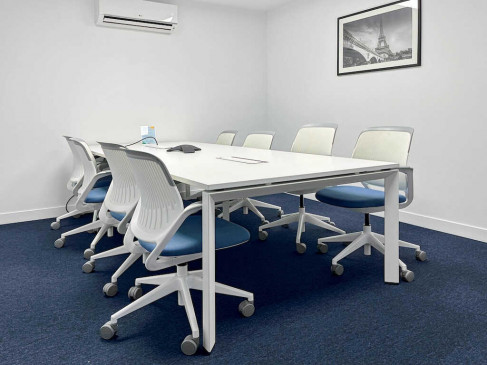 Office: 148 Rue de Bellain, Douai, 59500