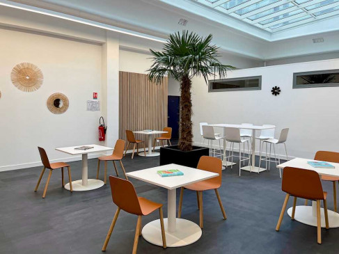 Office: 148 Rue de Bellain, Douai, 59500