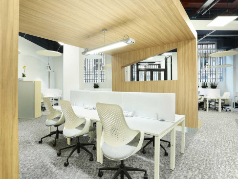 Office: 18 Rue Pasquier, Paris, 75008