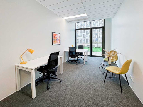 Office: 25 all&eacute;e Rose Dieng-Kuntz, Paris, 75019