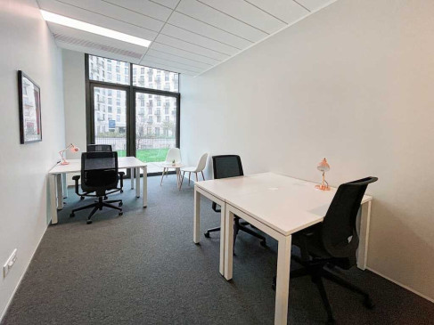 Office: 25 all&eacute;e Rose Dieng-Kuntz, Paris, 75019