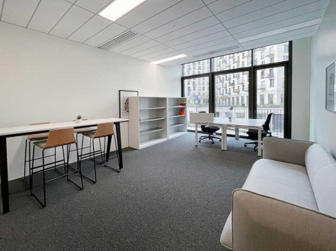 Office: 25 all&eacute;e Rose Dieng-Kuntz, Paris, 75019