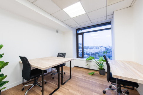 Office: 21 Knightsbridge, London, SW1x 7LY