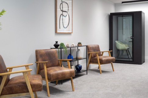 Office: 28 King Street, London, London, EC2V 8EH