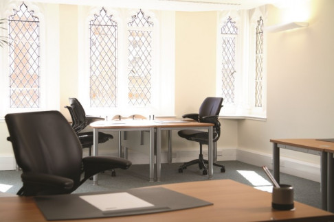 Office: Farm Street - W1, London, W1J