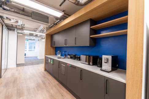 Office: 33 Cavendish Square, London