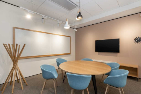 Office: 4625 Lindell Boulevard, St. Louis, MO 63108