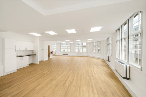 Office: 50 Gresham St, London, EC2V 7AY