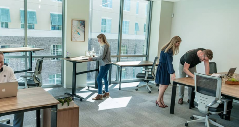 Office: 915 5th Avenue South, Nashville, 37203