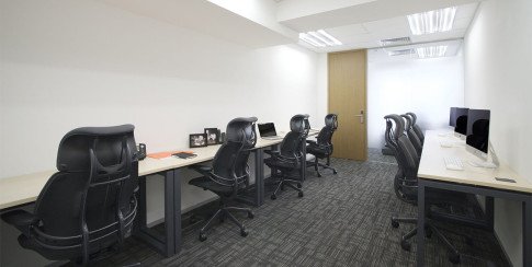 Office: Admiralty Centre, Hong Kong