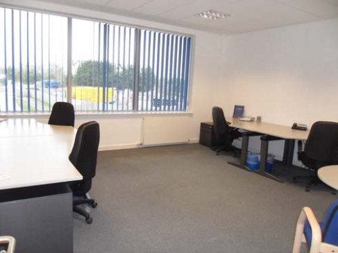 Office: Airfield House - Abingdon, Kingston Business Park, Oxford, OX13 5FD