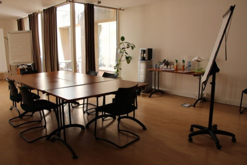 Office: Downtown, Rue des Allumettes, Aix-En-Provence, 13090