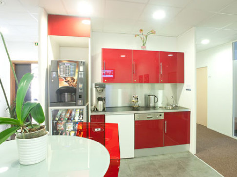 Office: Aix Parc du Golf, 31 Parc du Golf, Aix en Provence, 13593
