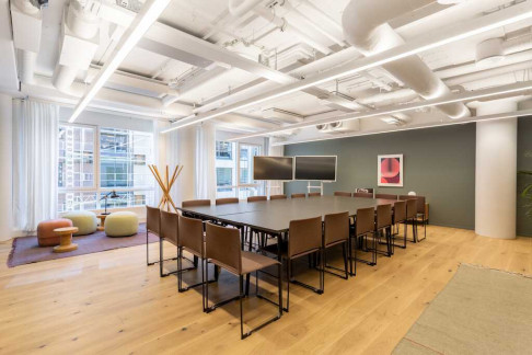 Office: Fjordall&eacute;en 16, Oslo, 0250