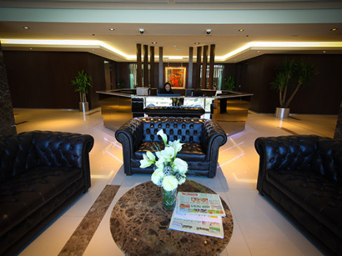 Office: Al Murjanah Tower, Corner of Prince Sultan and Alkayyal Streets, Jeddah