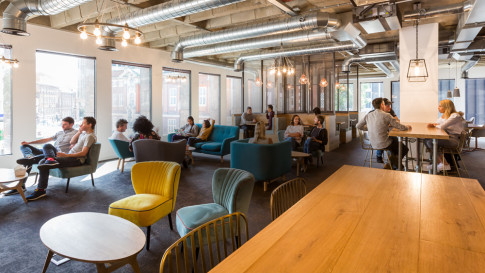Office: Aldgate, Des Place, London, EC3A 7LP