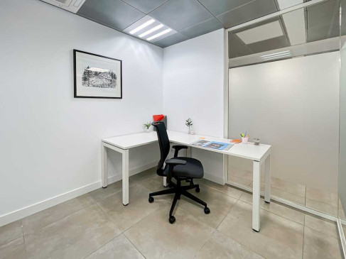 Office: Calle de Alfonso I, 17, Zaragoza, 50003