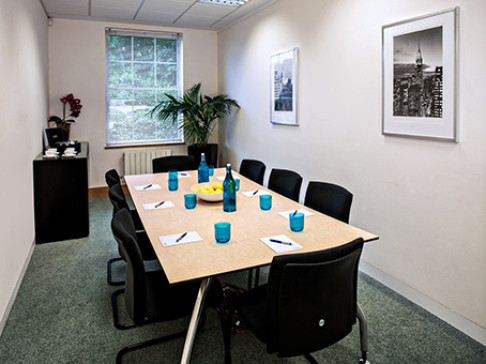 Office: St Mary's Court, The Broadway, Amersham, HP7 0UT