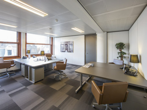 Office: de Vijzel, Vijzelstraat 20, Amsterdam, 1017 HK