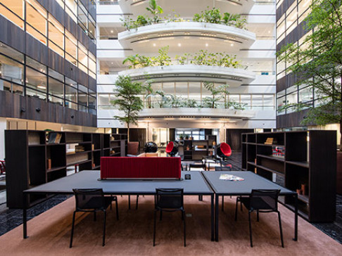 Office: Atrium, Strawinskylaan, Amsterdam, 1077 ZX