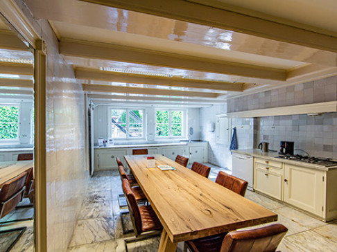 Office: Paleis op de Dam, Herengracht 282, Amsterdam, 1016 BX