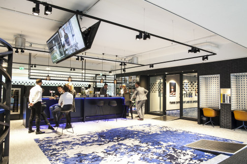 Office: South Axis Ito, Gustav Mahlerplein, Amsterdam, 1082 MA