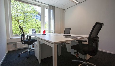 Office: Southeast, Hullenbergweg, Amsterdam, 1101 BV