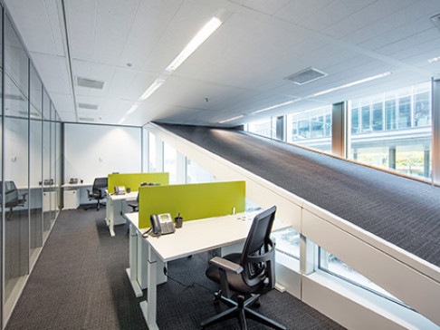 Office: South Axis, Gustav Mahlerplein, Amsterdam, 1082