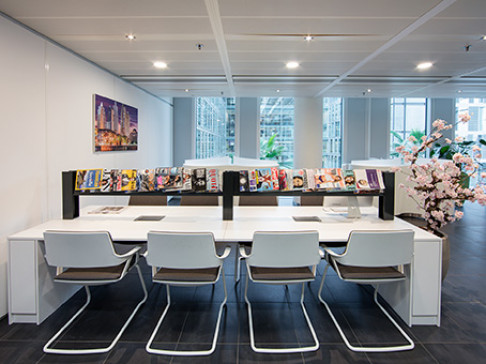 Office: WTC, H-Toren, Amsterdam, 1077 XV