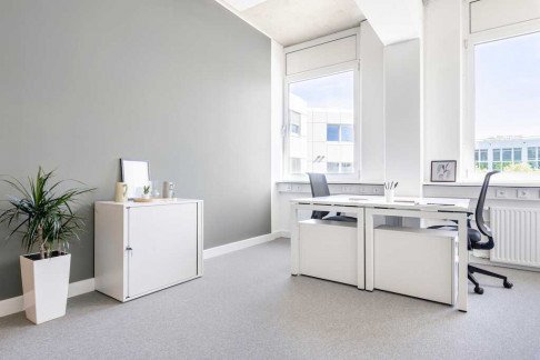 Office: 70 White Lion Street, London, N1 9PP