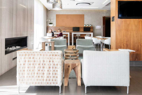 Office: Olympia 2D, Hilversum, 1213 NT