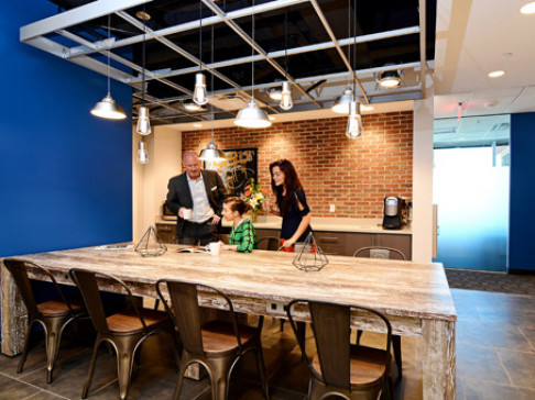 Office: Arizona, Raintree Corporate Center, 15333 North Pima Road, Scottsdale, AZ 85260