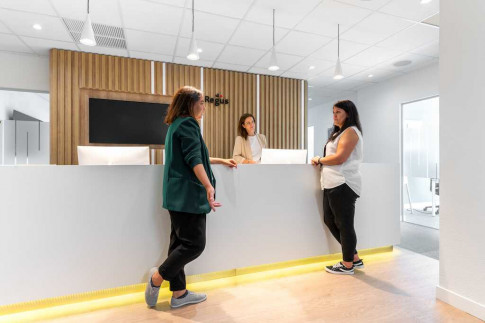 Office: Edificio Berna, Calle Berna 1, Toledo, 45003