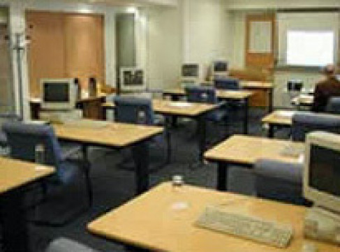 Office: Avenue Hoche, Paris, 75008