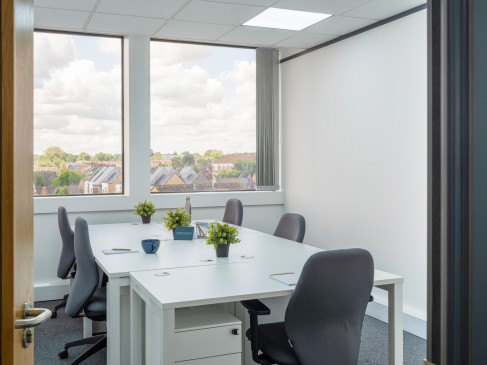 Office: Baddow Road, Elizabeth House Business Centre, Chelmsford, CM2 0DG