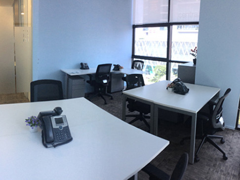 Office: Gaysorn Plaza, Ploenchit Road, Bangkok, 10330