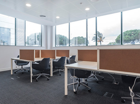 Office: Mas Blau, Carrer d'Osona, Barcelona, 8820