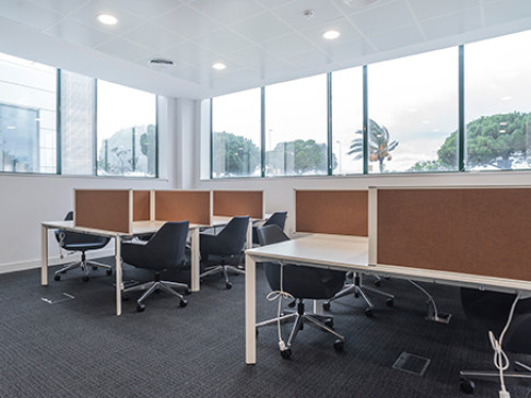 Office: Mas Blau, Carrer d'Osona, Barcelona, 8820