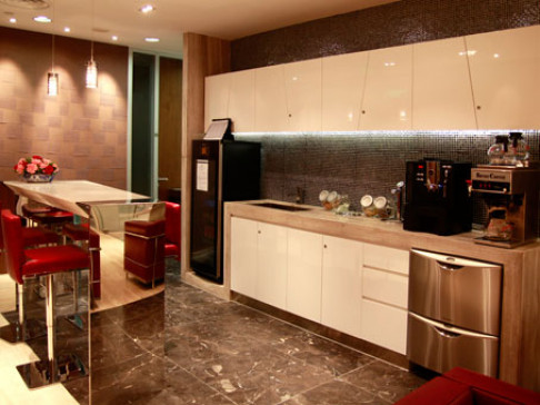 Office: Kerry Centre - South Tower, 10/F, South Tower, Kerry Centre, Beijing, 100020