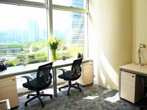 Office: Lei Shing Hong Plaza, 5/F, Tower C, Lei Shing Hong Plaza, Beijing, 100102