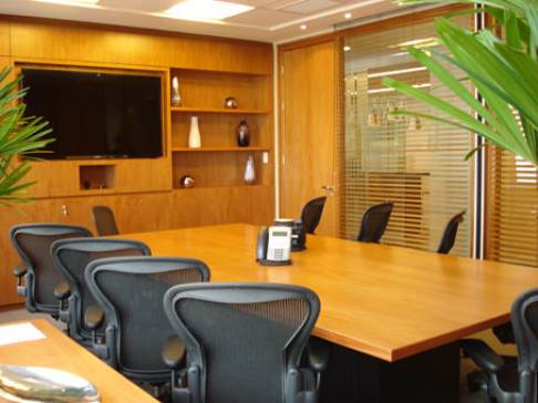Office: Renaissance Work Center, Para, Belo Horizonte, 30130-140