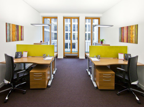 Office: Am Brandenburger Tor, First Floor, Berlin, 10117