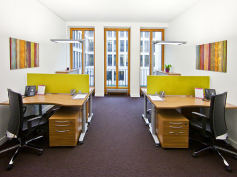 Office: Am Brandenburger Tor, First Floor, Berlin, 10117