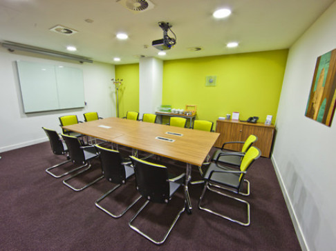 Office: Am Brandenburger Tor, First Floor, Berlin, 10117