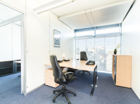 Office: KuDamm, 7th Floor, Berlin, 10719